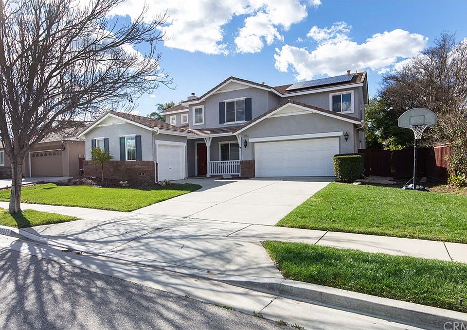1st image of 33625 Marigold Ln