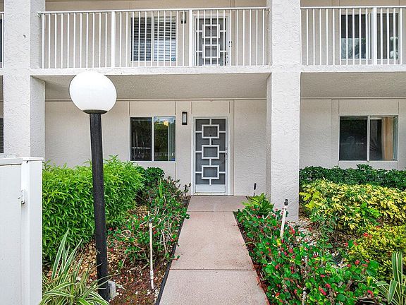 4th image of 6112 Huntwick Terrace #102