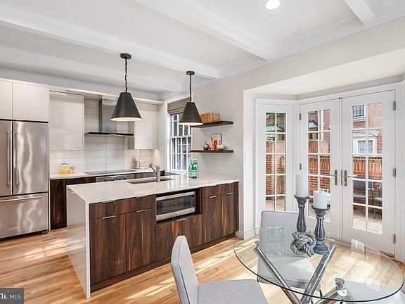 5th image of 4349 Westover Pl NW