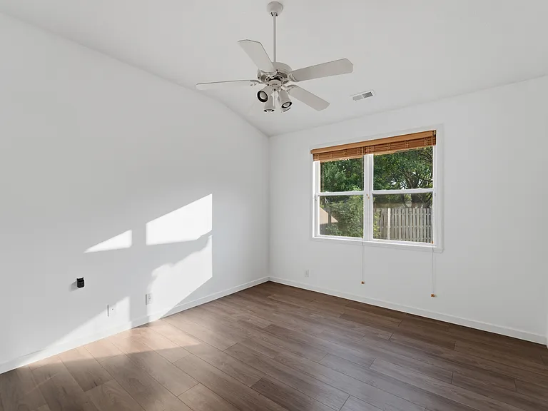 15452 Heath Cir — Photo 12