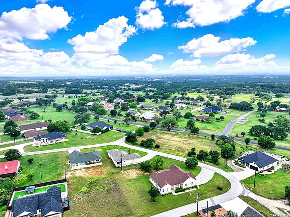 4th image of 174 Edgewood