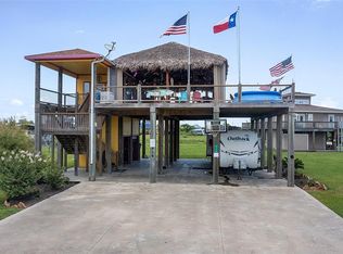 914 Salt Cedar Ln, Port Bolivar, TX 77650