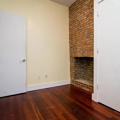 Rented by Nooklyn NYC LLC | media 14