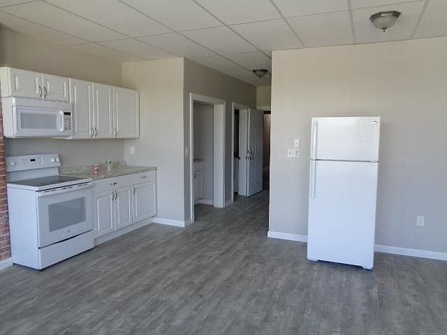 2nd image of 110 Main St #23