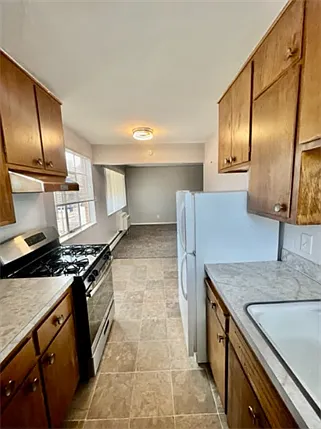 Karen Jean Apartments — Photo 15