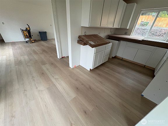 2nd image of 4168 Brays Way