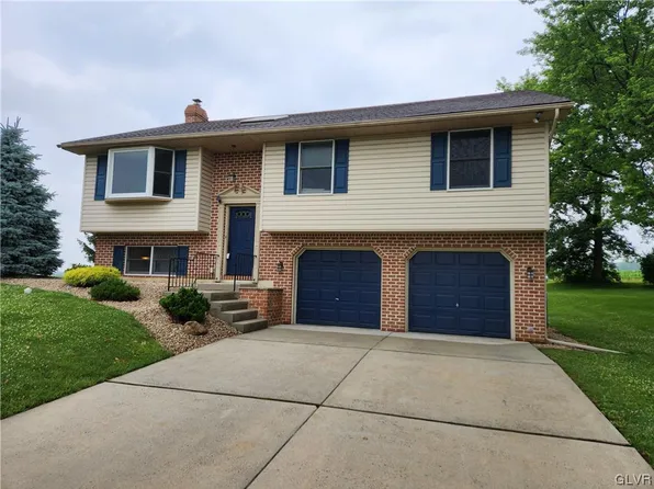 5917 Lehigh Ln E, Bath, PA 18014