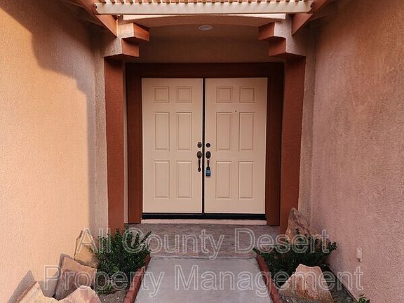 2nd image of 47652 Calle Diamante