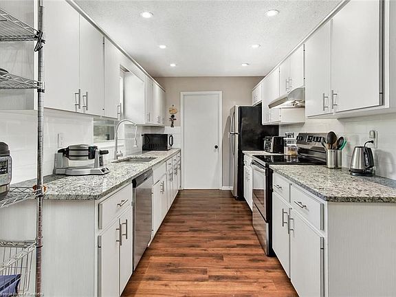 2nd image of 342 Washington Blvd
