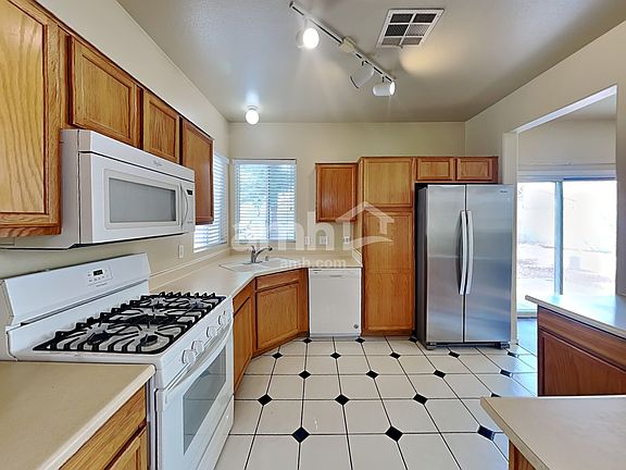 4th image of 9379 Coral Berry St