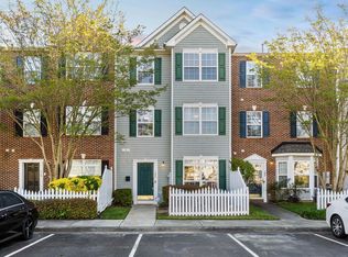 8650 Neuse Landing Ln UNIT 104, Raleigh, NC 27616