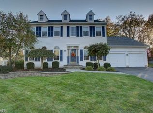 43 Abraham Rd, Whitehouse Station, NJ 08889