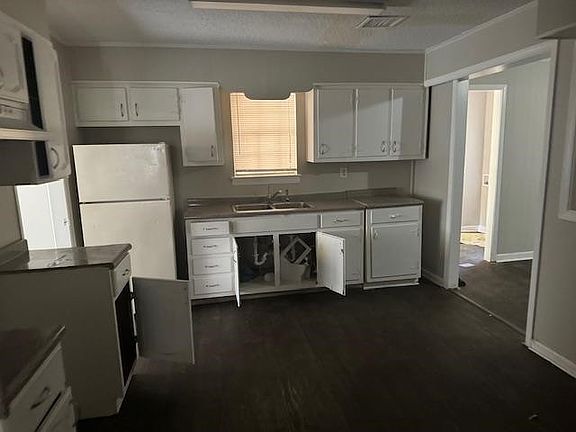 5th image of 1848 Baldwin Ave