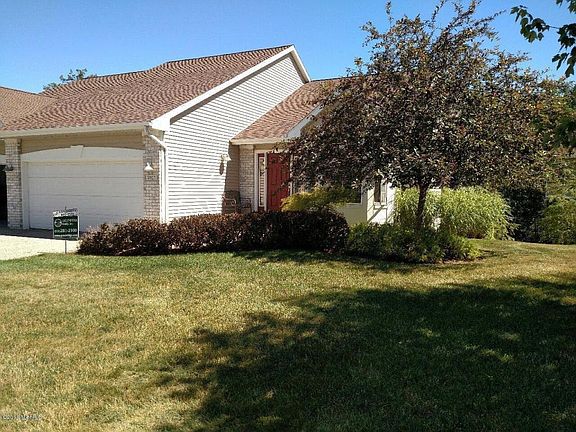 2nd image of 3927 Pemberton Dr SE #30