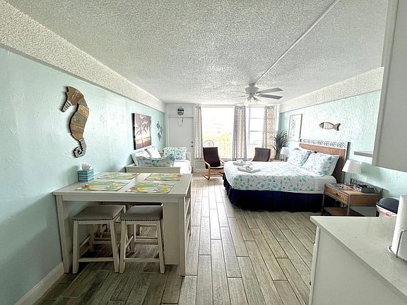 4th image of 800 N Atlantic Ave #415