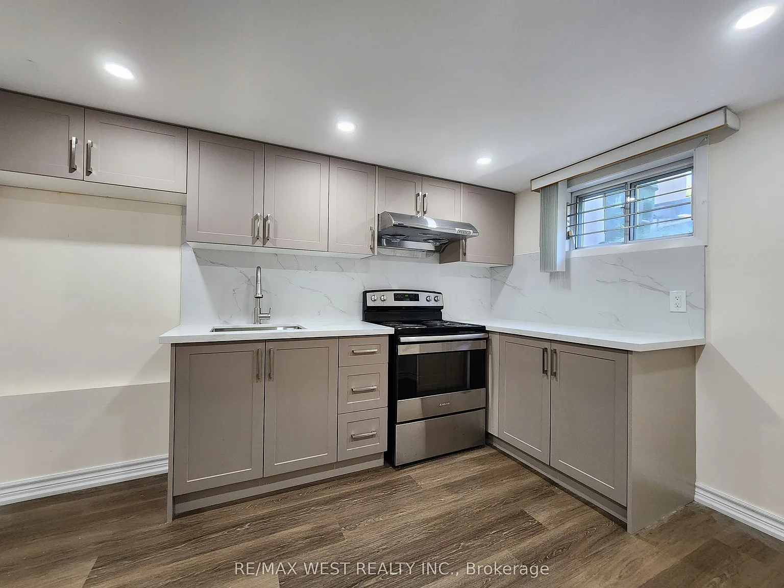 2 bed, $2,000 — Photo 2