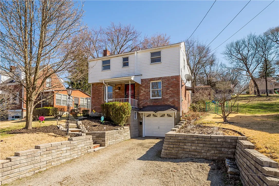 2303 Milford Dr photo 1