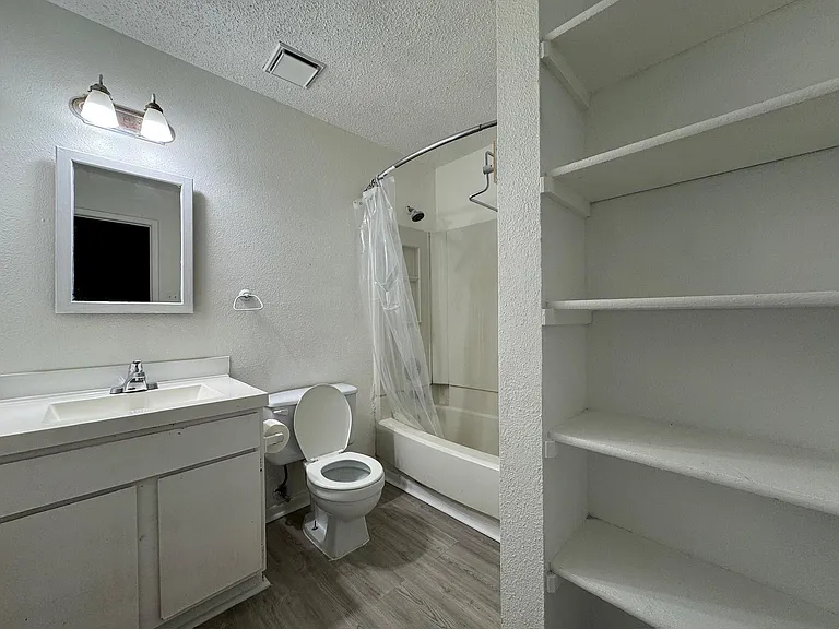 23215 Tree House Ln — Photo 8