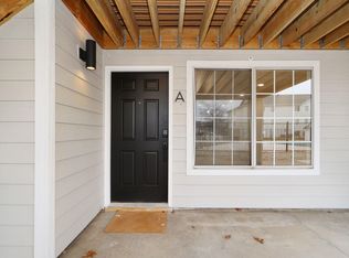 2400 Greenbriar Dr APT A, Manhattan, KS 66502
