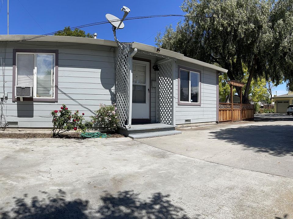1st image of 417 Morse Ave