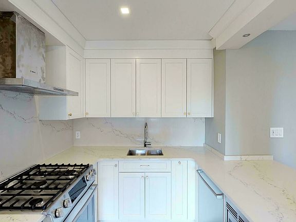 5th image of 30 Park Ave #21PHA