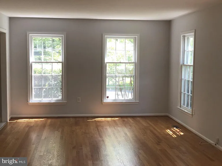 991 Farm Haven Dr — Photo 14