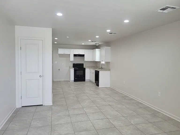 1409 Laban Ave — Photo 2