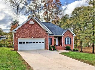 2185 Fox Creek Ln, Rock Hill, SC 29732