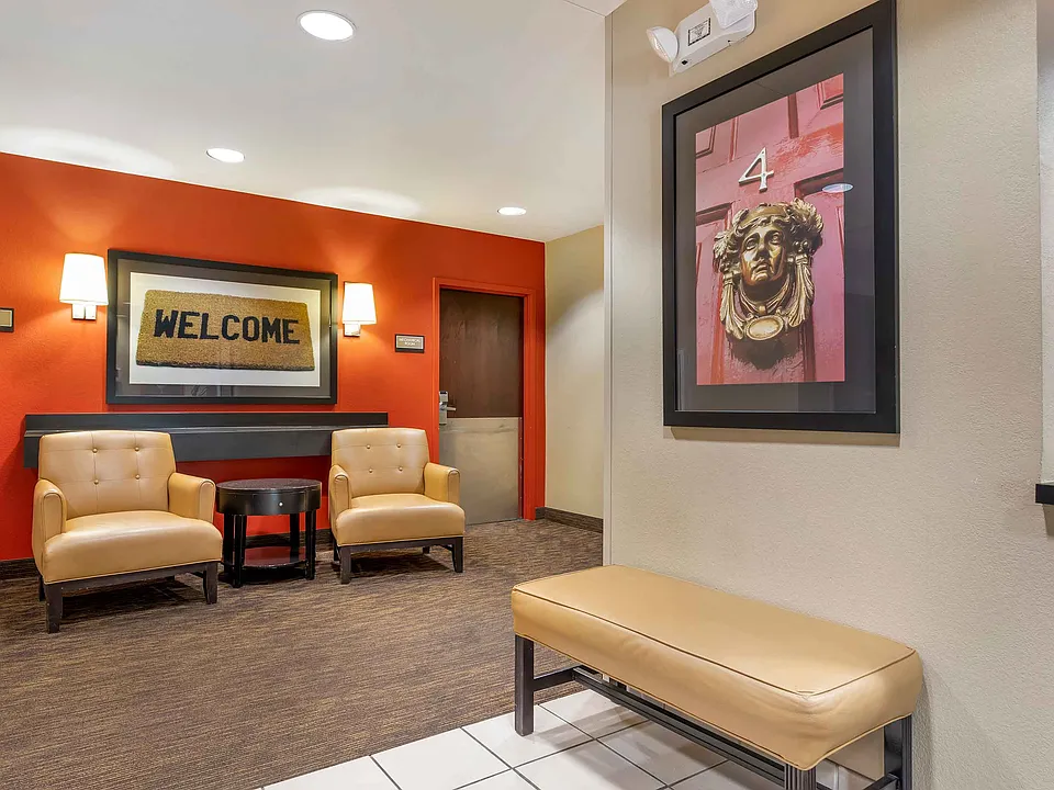 Lobby and Guest Check-in