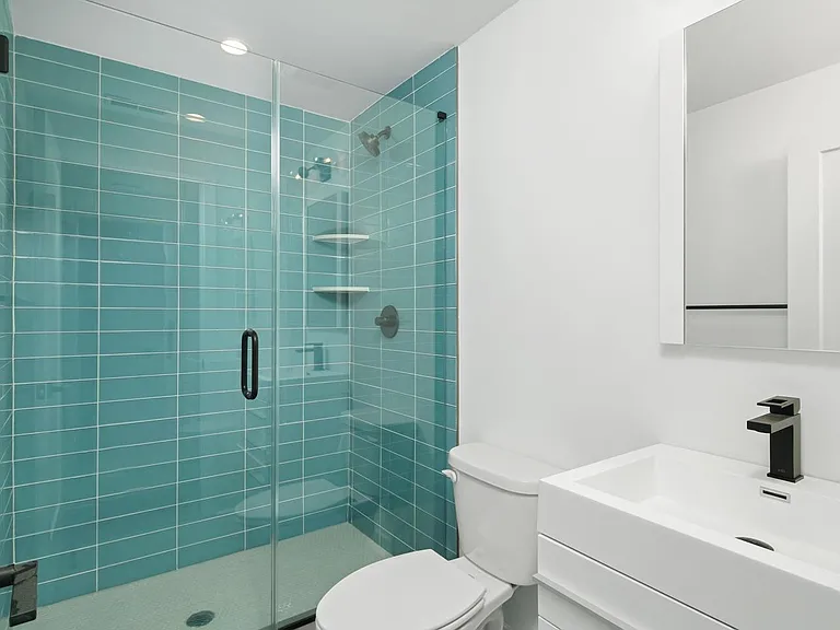 1246 N Front St #3 — Photo 14