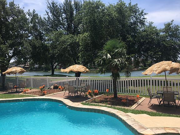 2nd image of 5108 Plantation Ln
