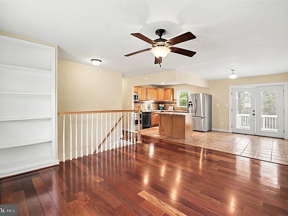 4th image of 4918 Longhorn Dr