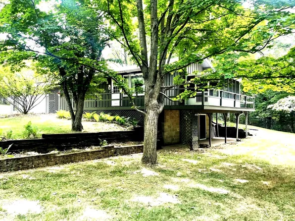 1211 Tallwood Ct, Varna, IL 61375