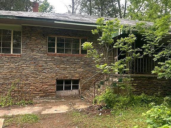 3rd image of 2870 Rutherford College Rd