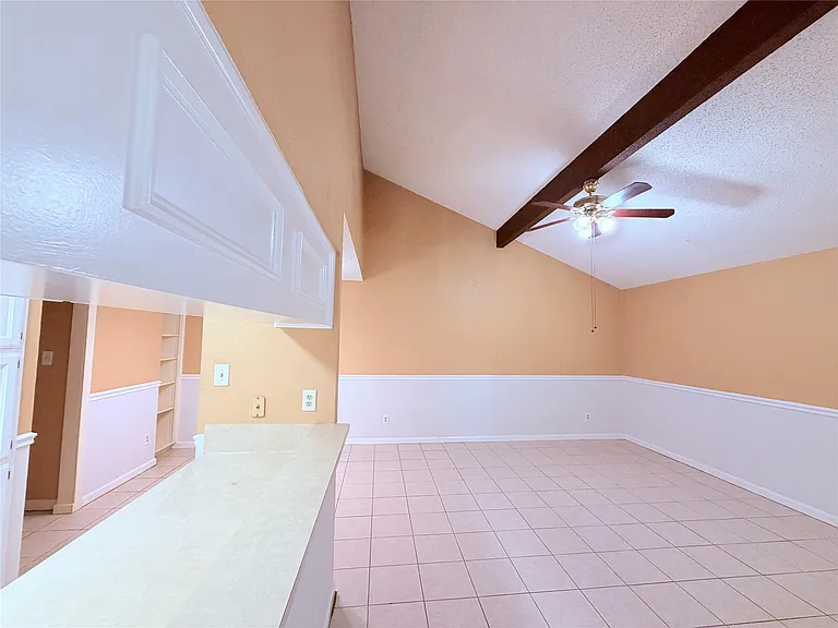 6503 Columbia Oaks Ct #A — Photo 8