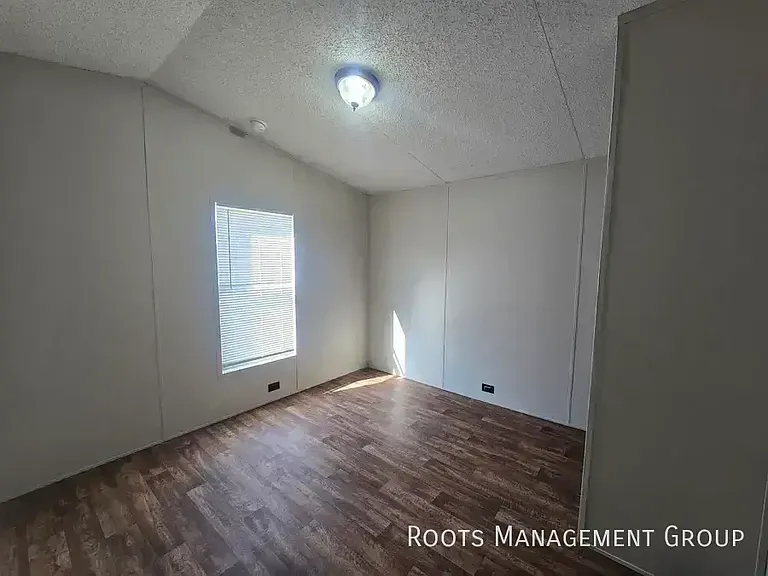 310 Hester Ave #128 — Photo 6
