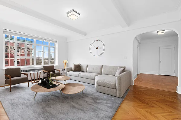 Rented by Compass | media 13