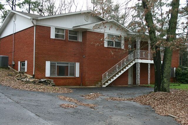 Building Photo 4