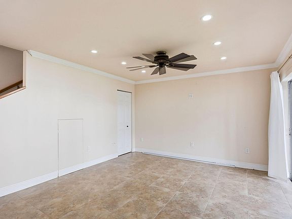 3rd image of 12370 Alternate A1a M5 Cabana Colony #M5