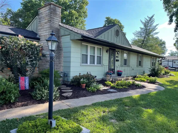 1317 W Saint Louis St, Pacific, MO 63069