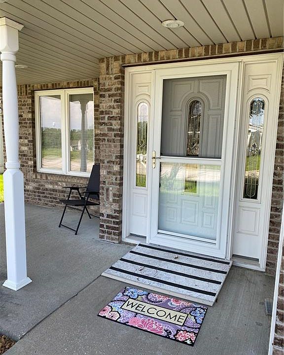 2nd image of 508 Hamlet Dr