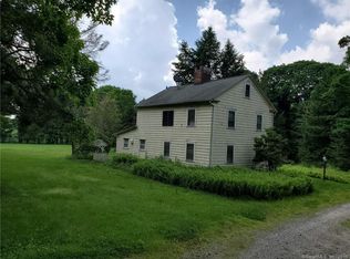 15 Old Town Rd, Newtown, CT 06470