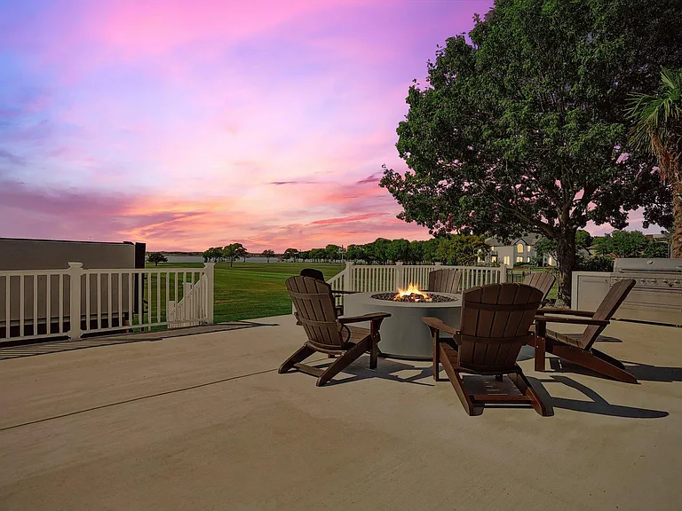 925 Sunset Hill Dr — Photo 38