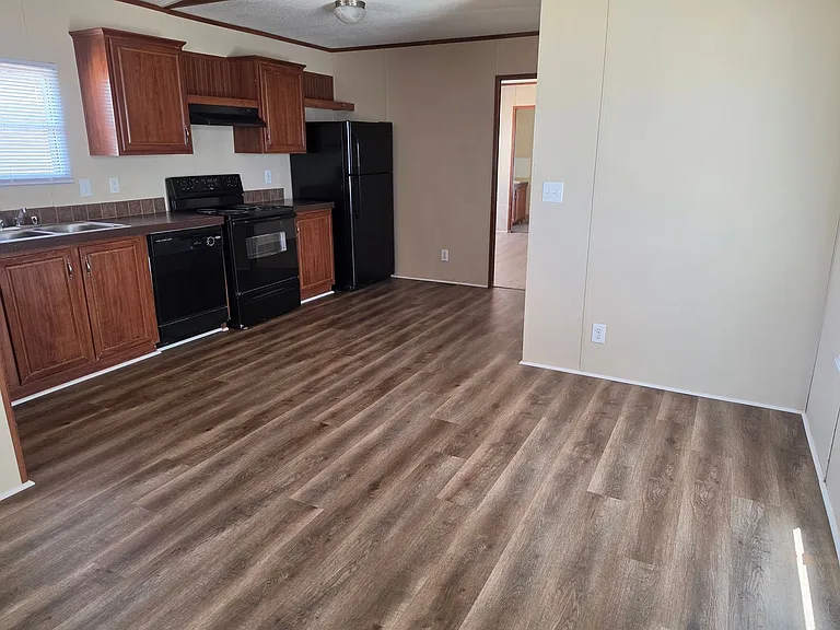 3509 Cesar Chavez Dr — Photo 9