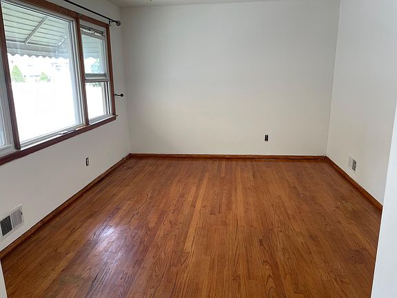 Living room freshly painted