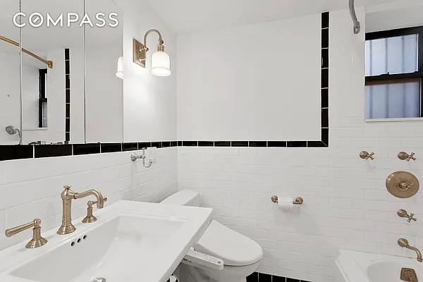Sold by Compass | media 5