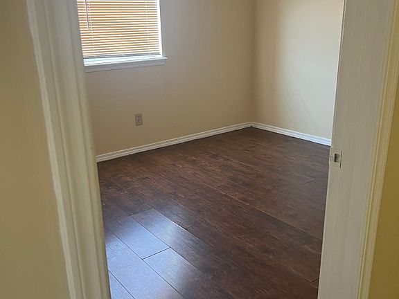 4th image of 3536 NW 51st St APT 304