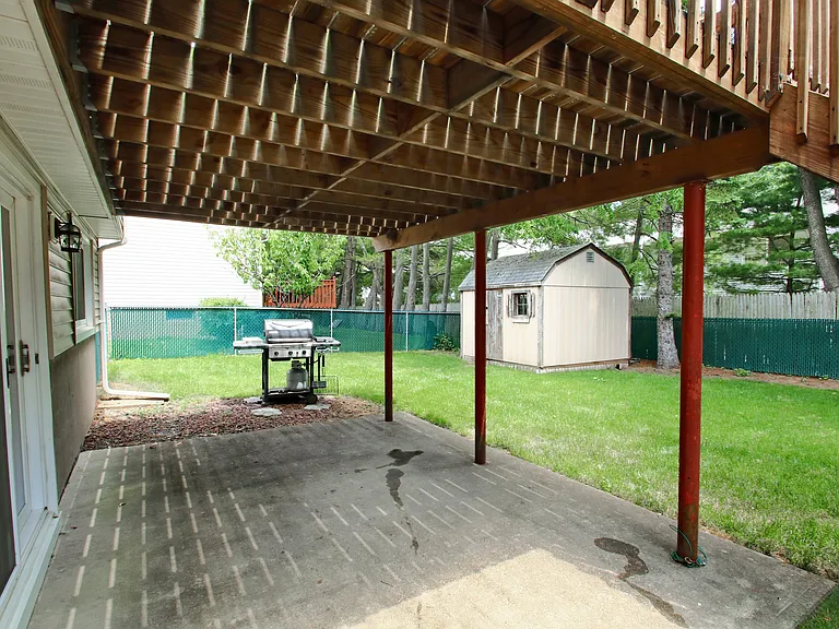 42-05 Naugle Dr — Photo 20