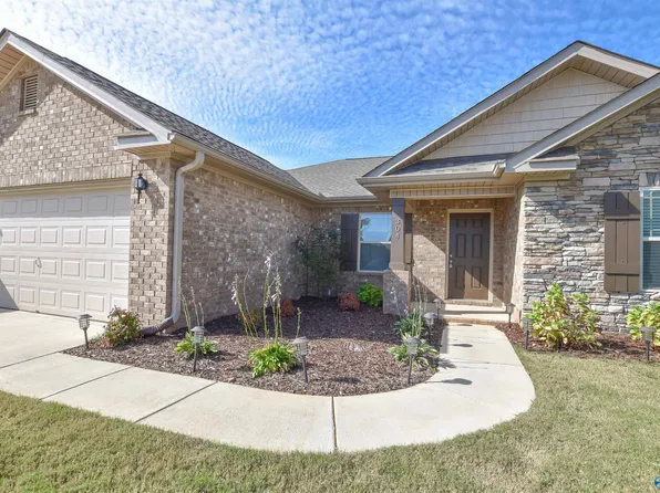 304 Fenrose Dr, Harvest, AL 35749