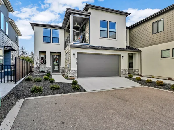 3263 S Sedgebrook Ln, Eagle, ID 83616